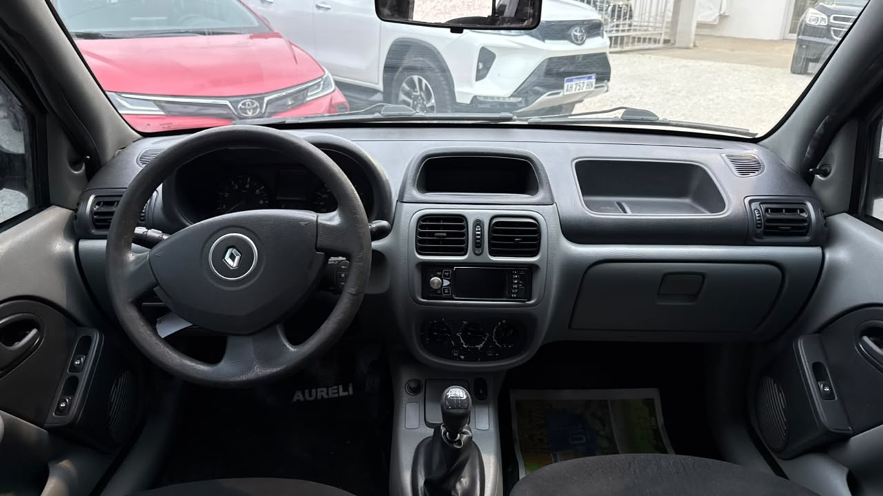 RENAULT - CLIO   AUTHENTIQUE  PACK  1.2  - MANUAL  - 2011